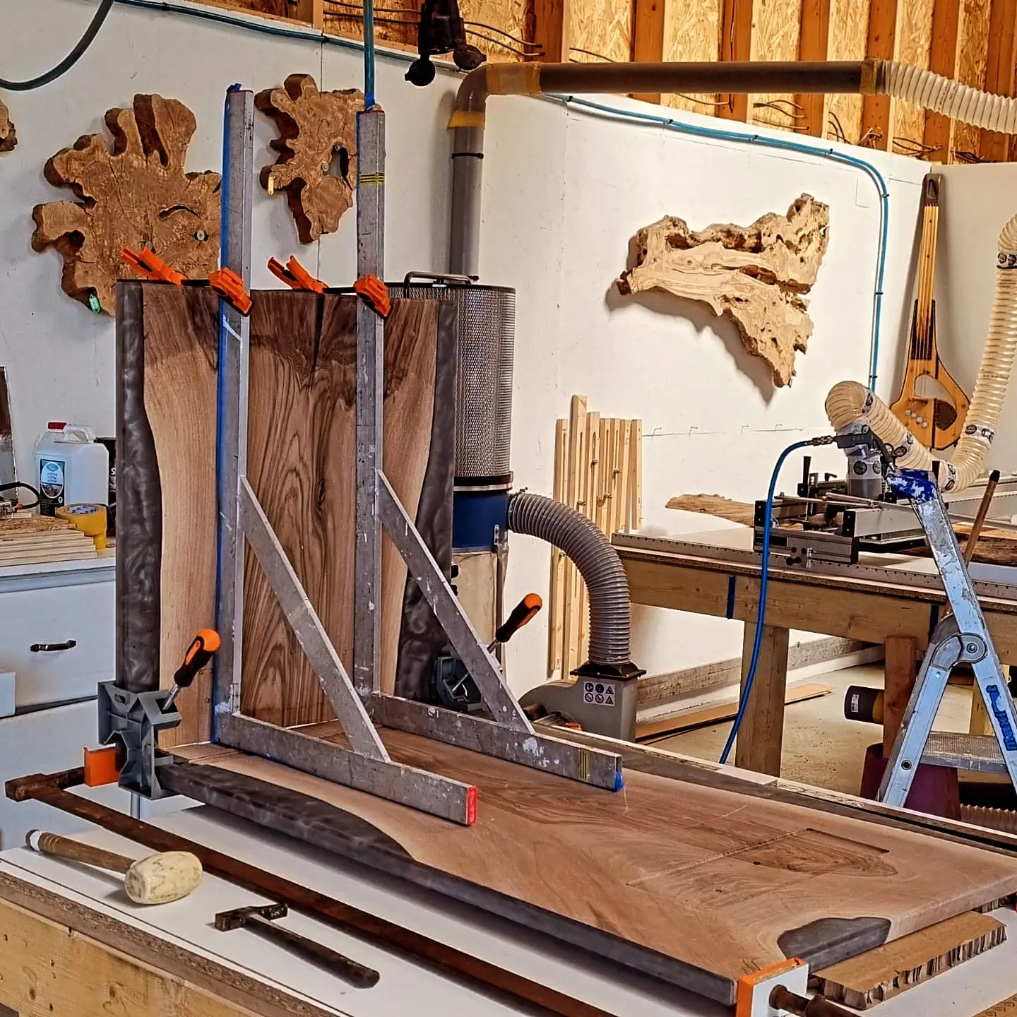 bureau en noyer montage stanwood