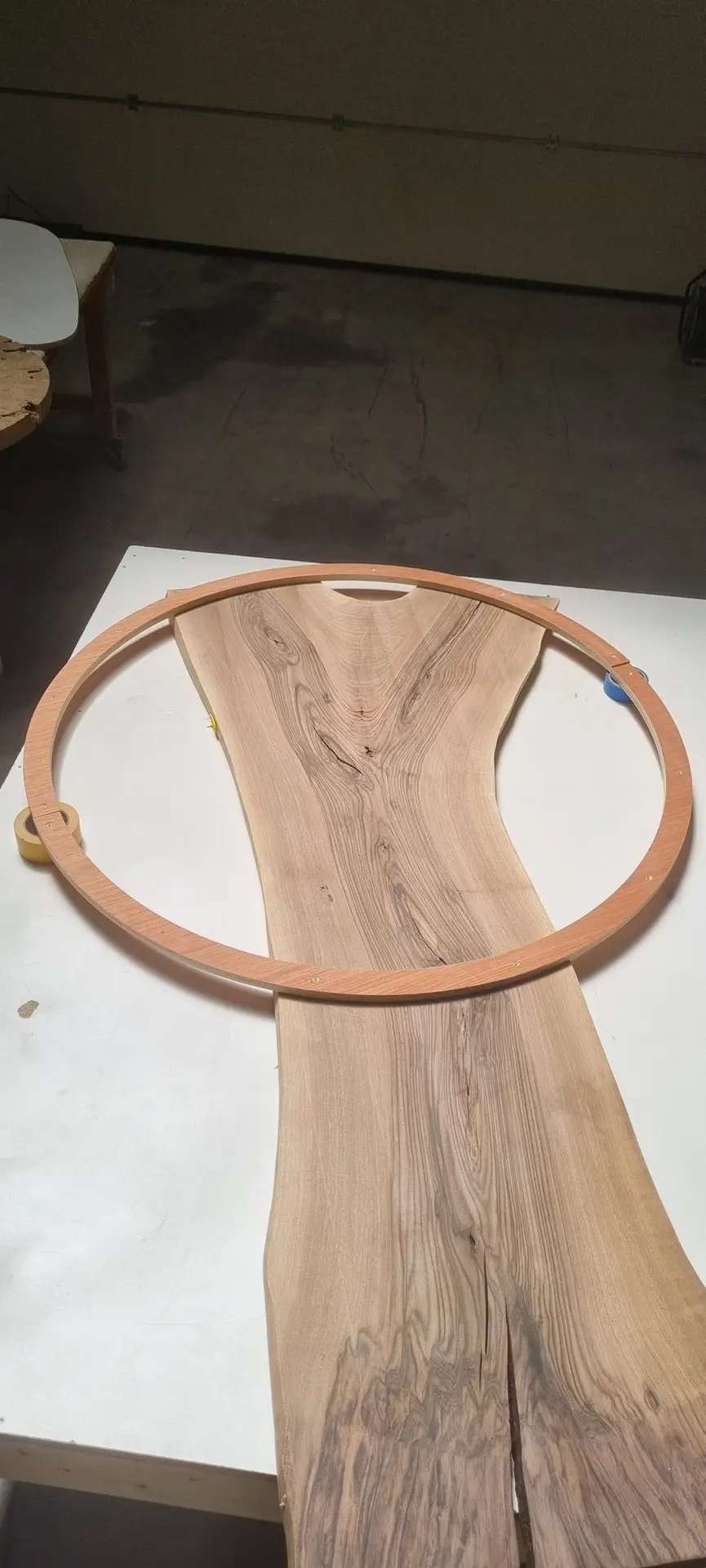 table ronde epoxy blanc découpe stanwood