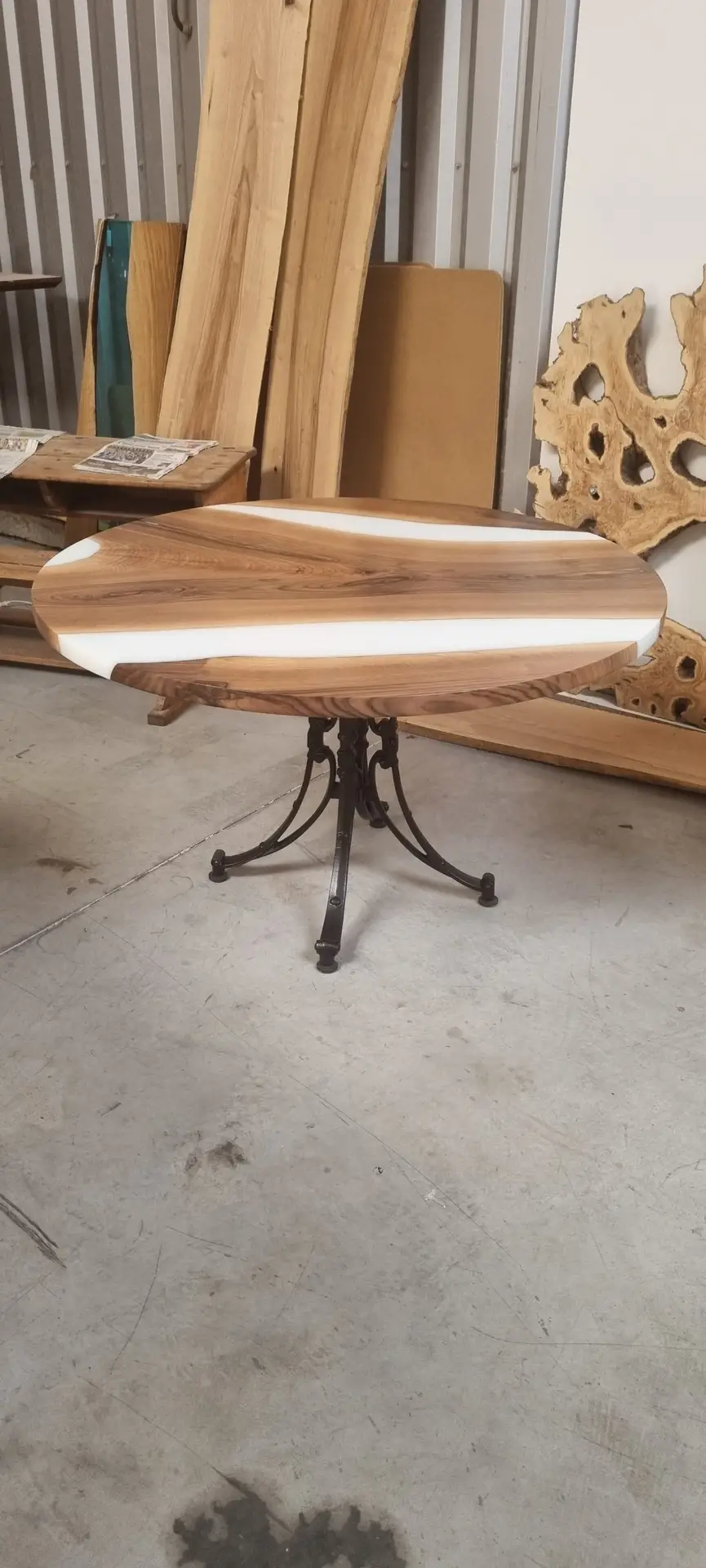 table ronde epoxy blanc stanwood