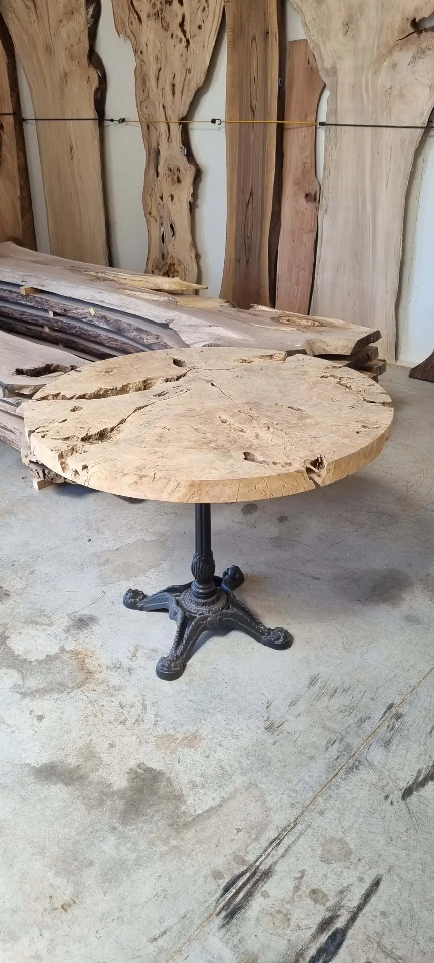 table olivier brute pied parisien stanwood